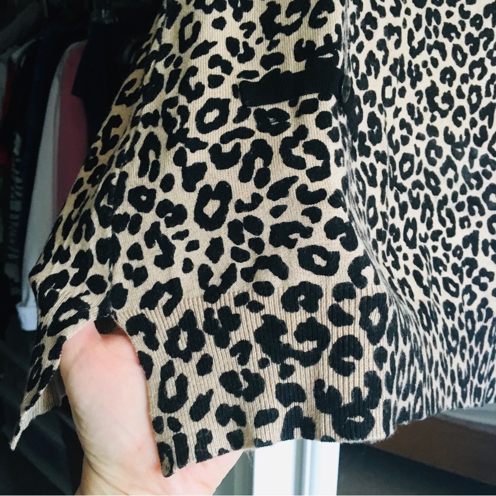 Carolyn Taylor Ladies Lg Leopard Print Soft Cozy Knit Lightweight Sweater NWOT - Picture 5 of 13